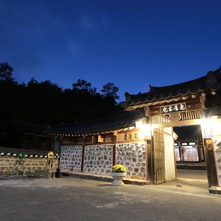 Yeongcheon Gwiae Traditional House מראה חיצוני תמונה
