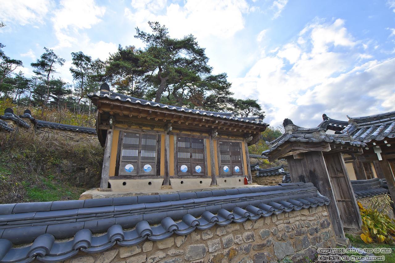 Yeongcheon Gwiae Traditional House מראה חיצוני תמונה