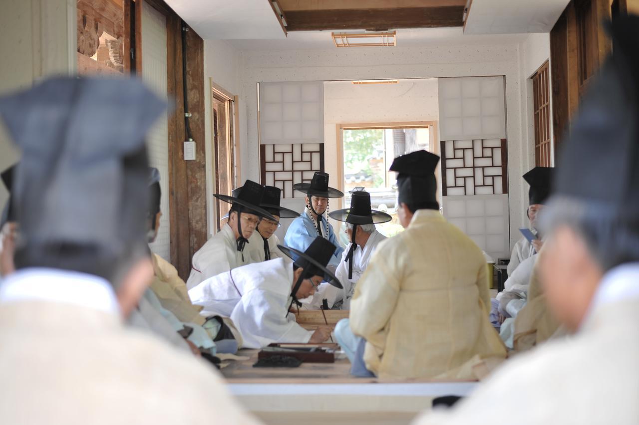 Yeongcheon Gwiae Traditional House מראה חיצוני תמונה